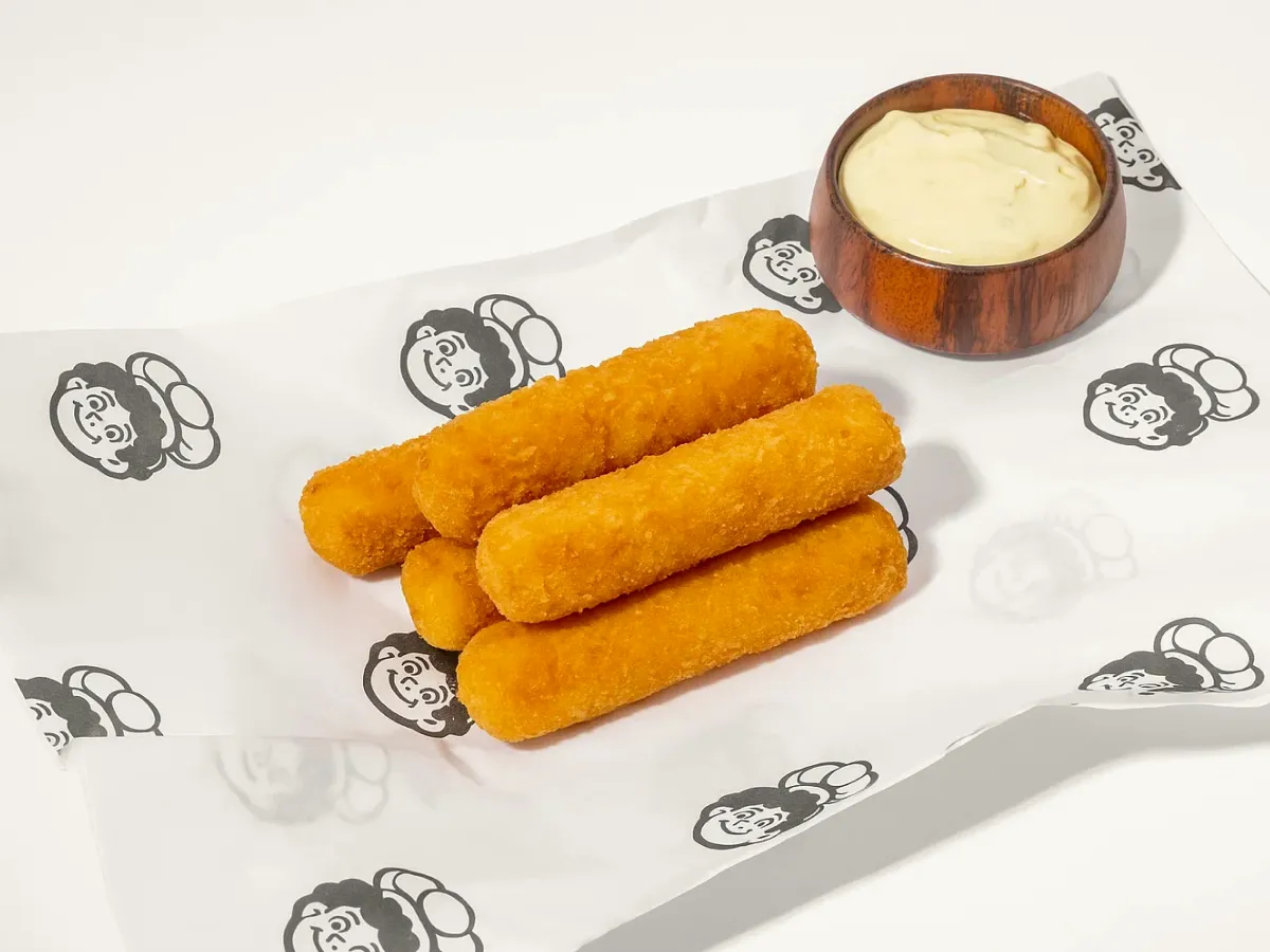 Mozzarella Sticks 5 PCS